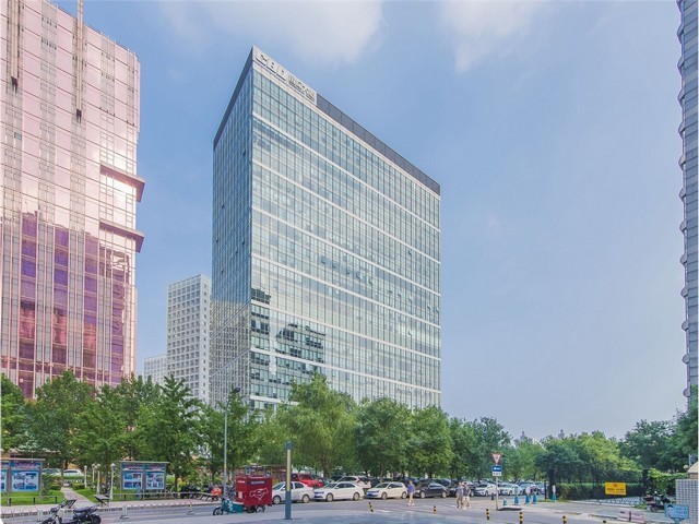 泉州全塑自结纹塑胶跑道价格